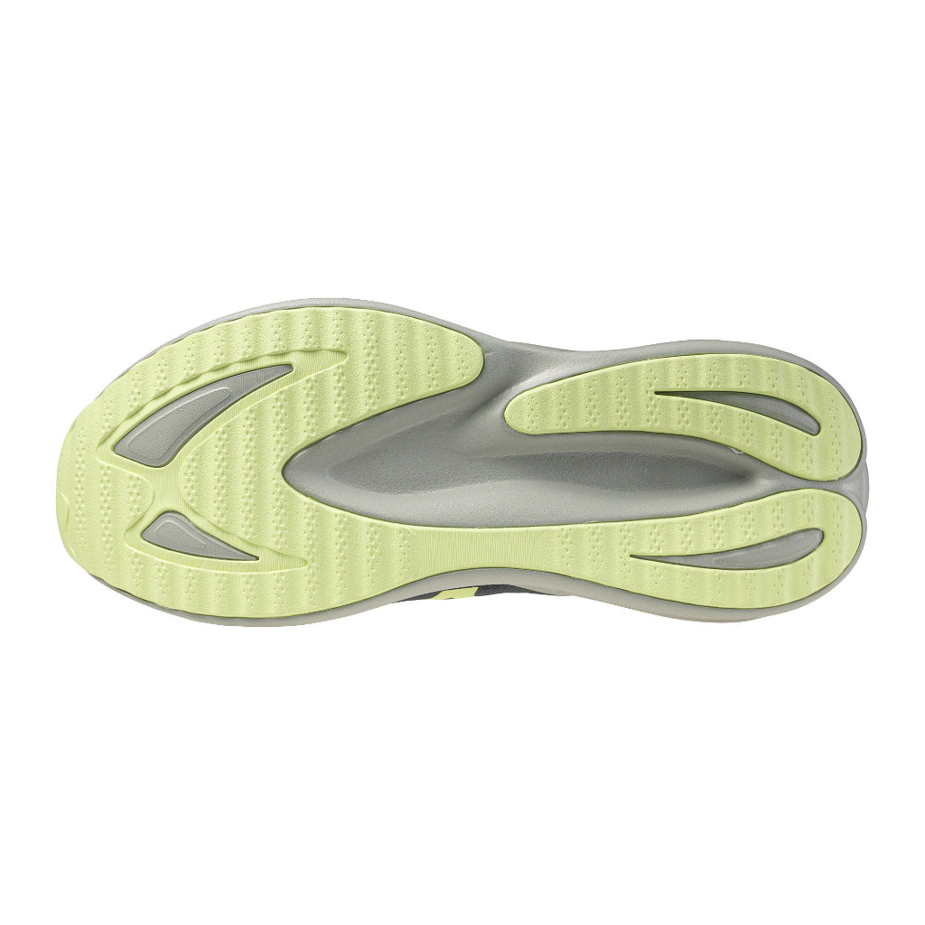 Mizuno Revolt 4. J1GC258162