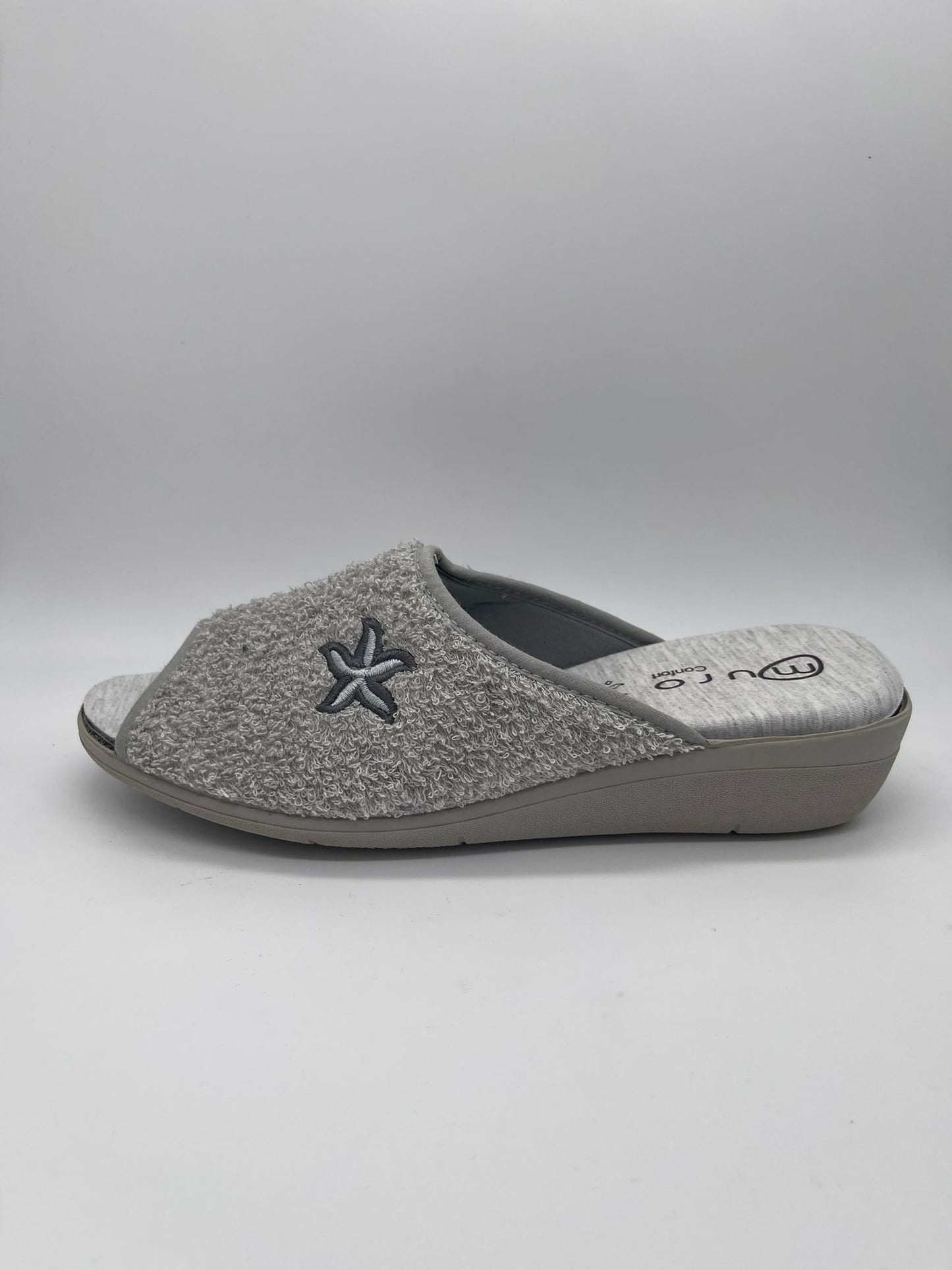 Zapatilla de Casa Muro. 631-Gris.